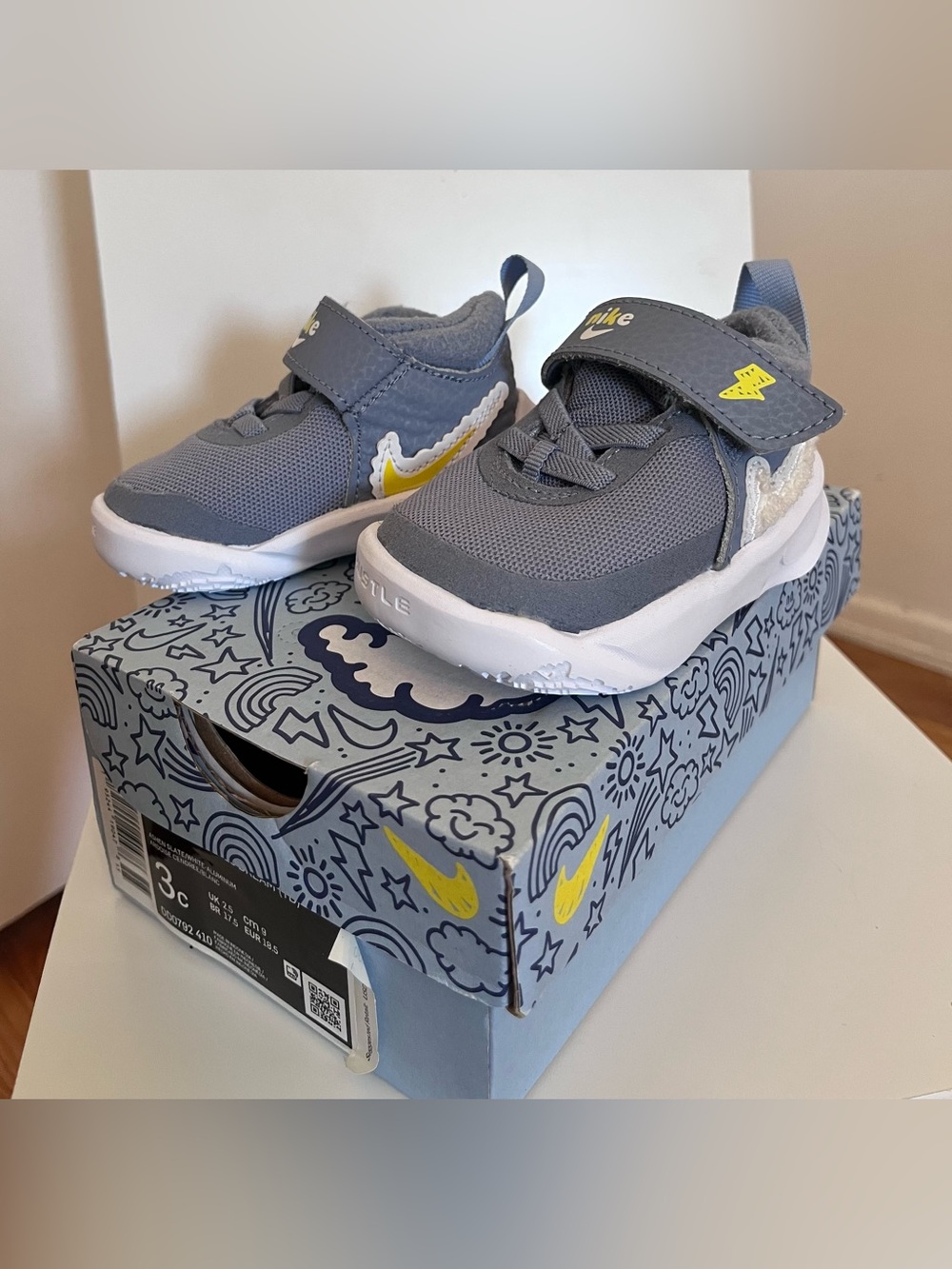 Nike Team Hustle D 10 Dream (TD) Toddler 3C Sneaker Strap Mesh Gray/White